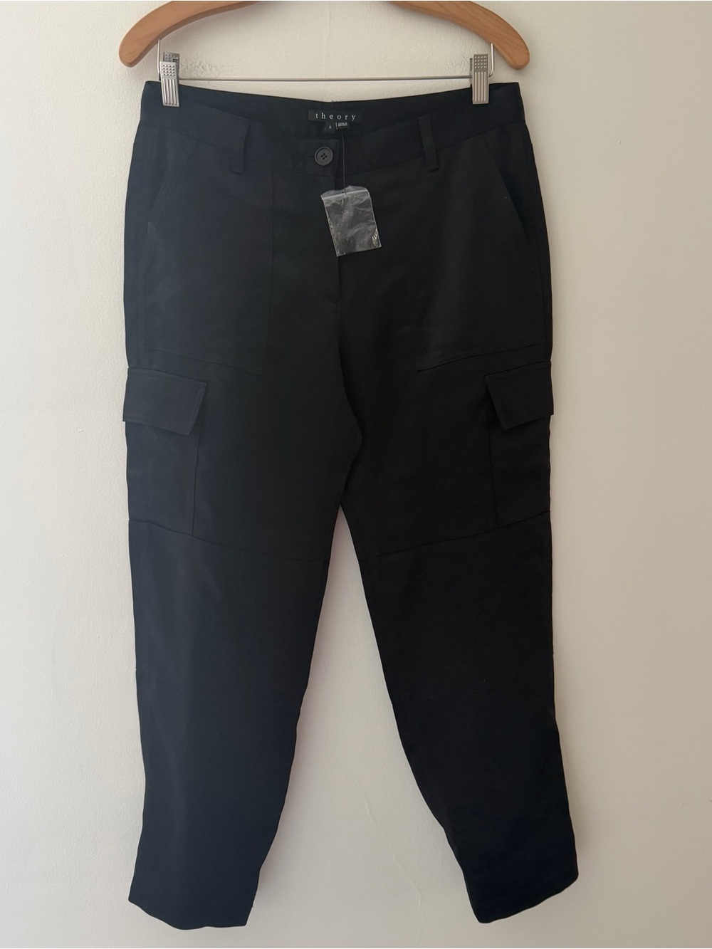 Theory NWOT Satin Cargo Pants Joggers Black Size 6 Quiet Luxury